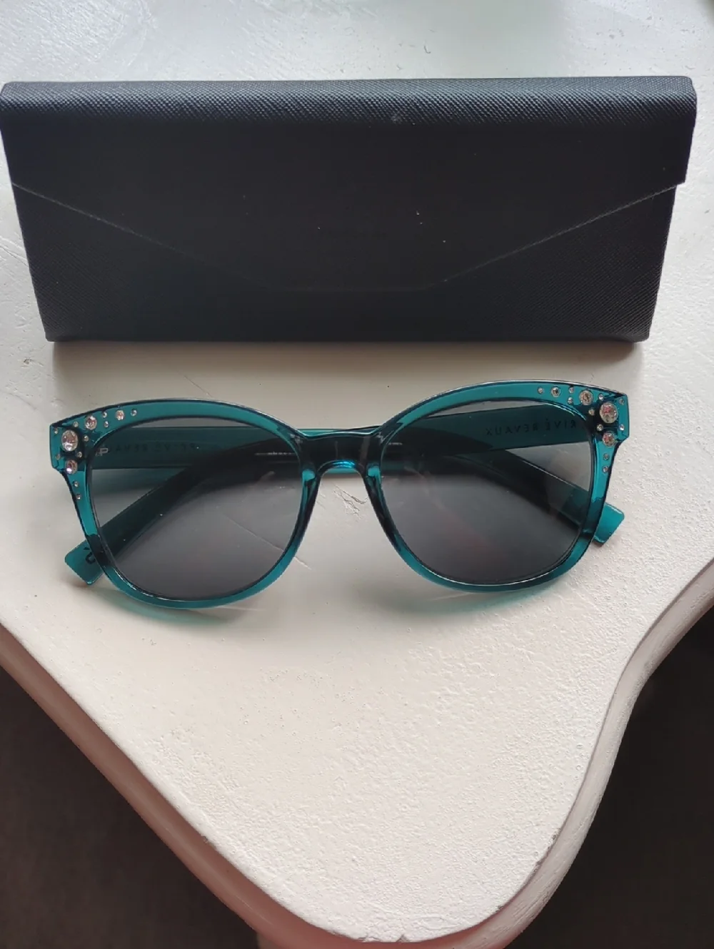 Prive Revaux Sunglasses - Picture 1 of 3